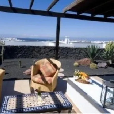 Mit Geraeumiger Terrasse * Playa Blanca (Lanzarote)