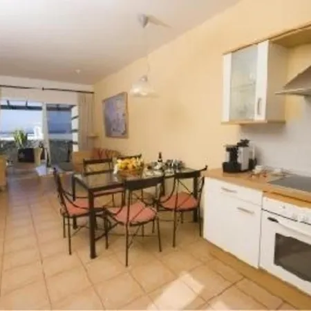 Holiday home Mit Geraeumiger Terrasse