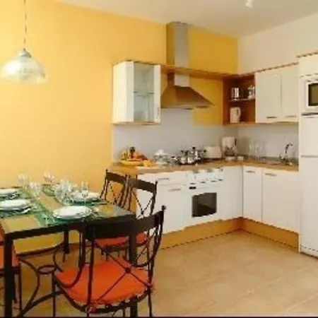 Mit Geraeumiger Terrasse Holiday home
